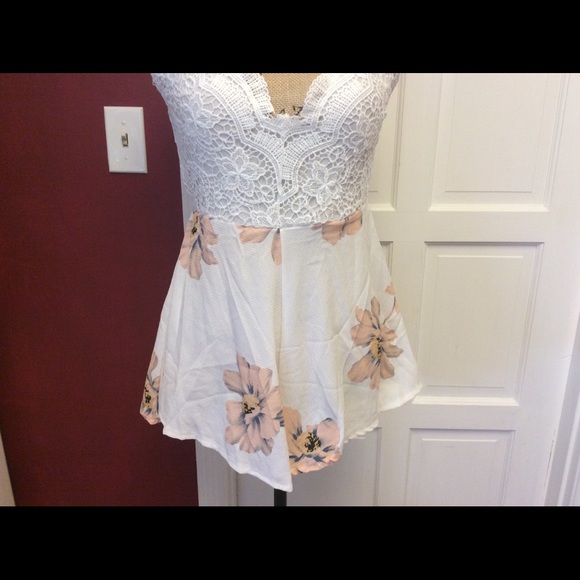 🦉🍁just in🦉🍁gorgeous romper - Picture 4 of 8